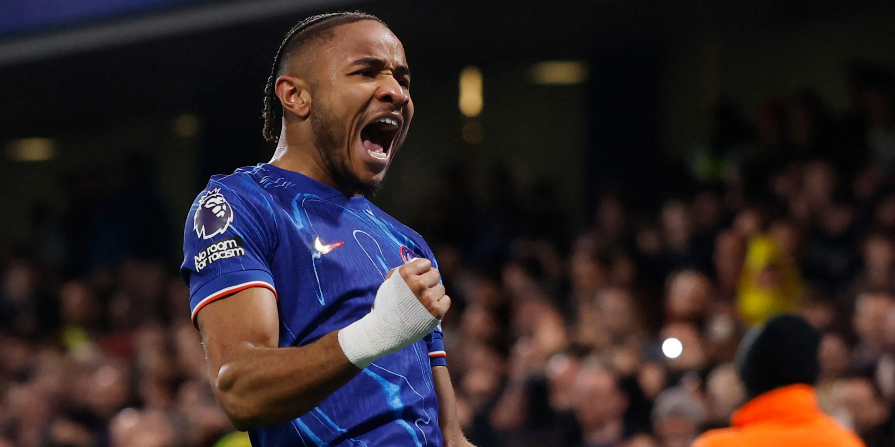 Christopher Nkunku thi đấu cho Chelsea - tương lai bất định tại Stamford Bridge
