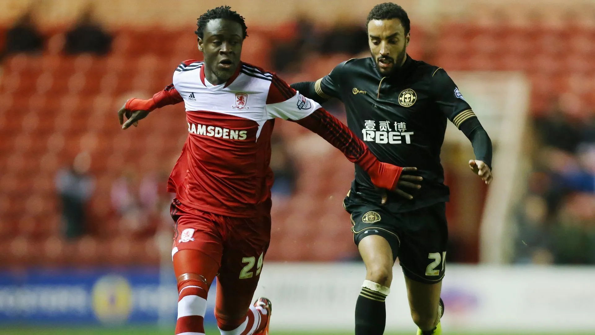 Tiền đạo Kei Kamara thi đấu cho Middlesbrough ở giải Championship