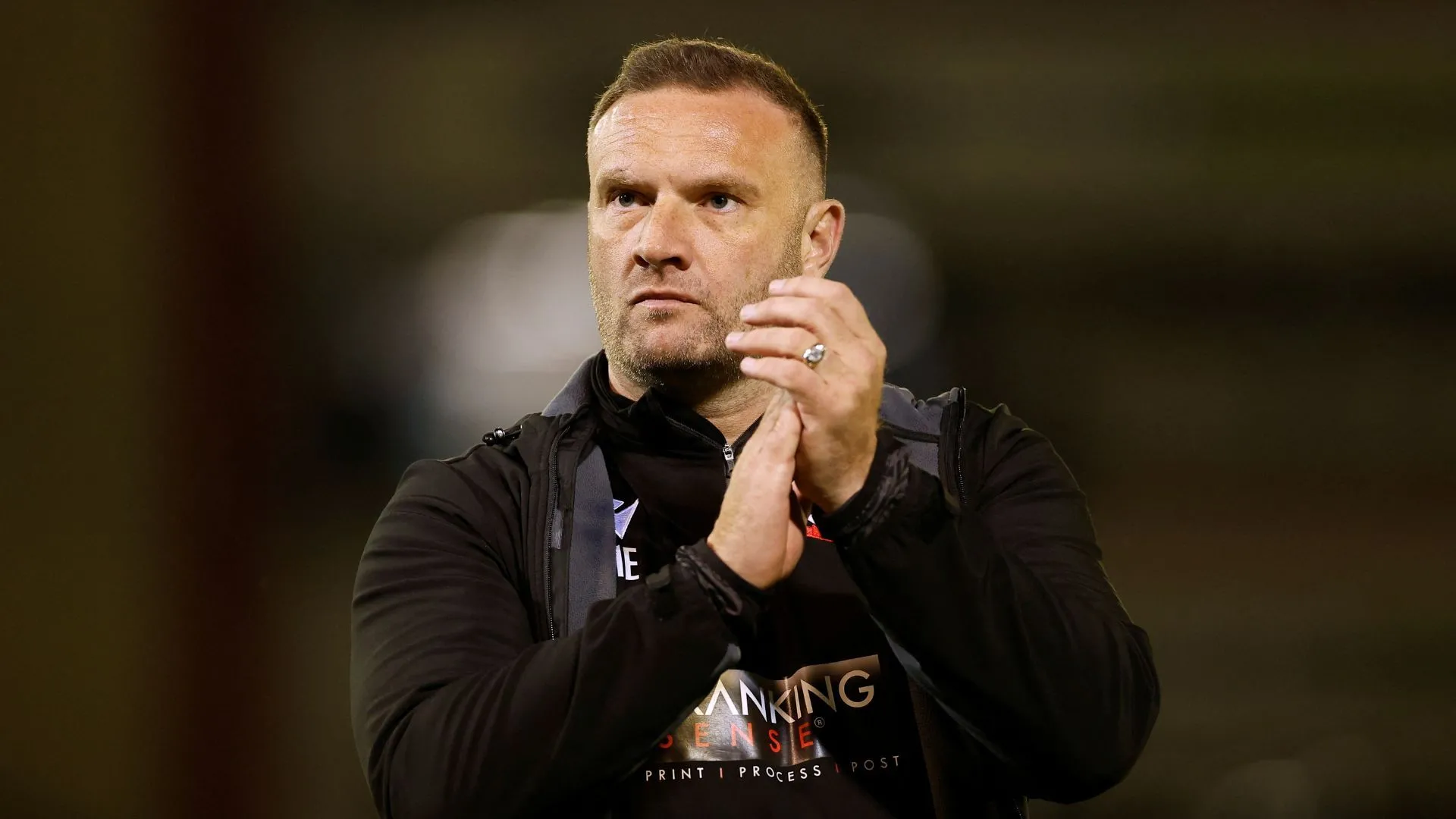 HLV Ian Evatt của Bolton Wanderers là một ứng viên khác cho ghế nóng tại Plymouth