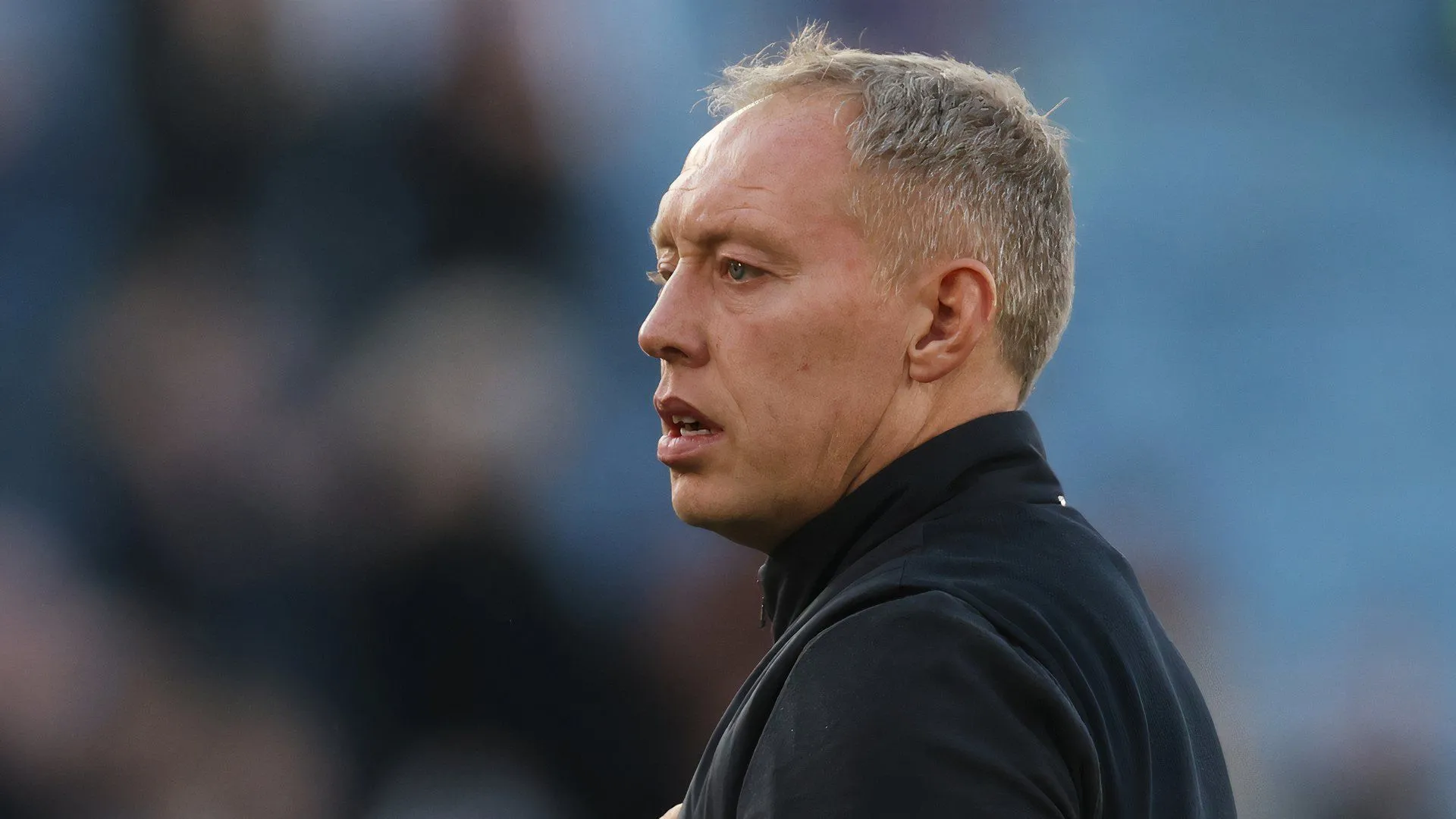 HLV Steve Cooper đang tự do sau khi chia tay Leicester City