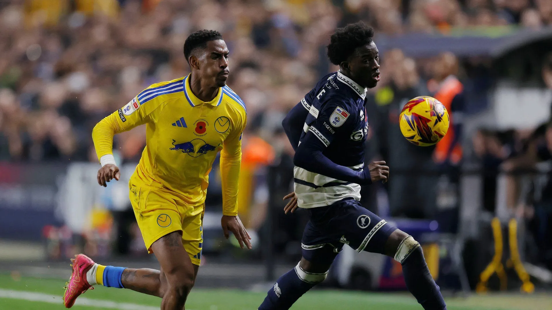 Romain Esse trong màu áo Millwall