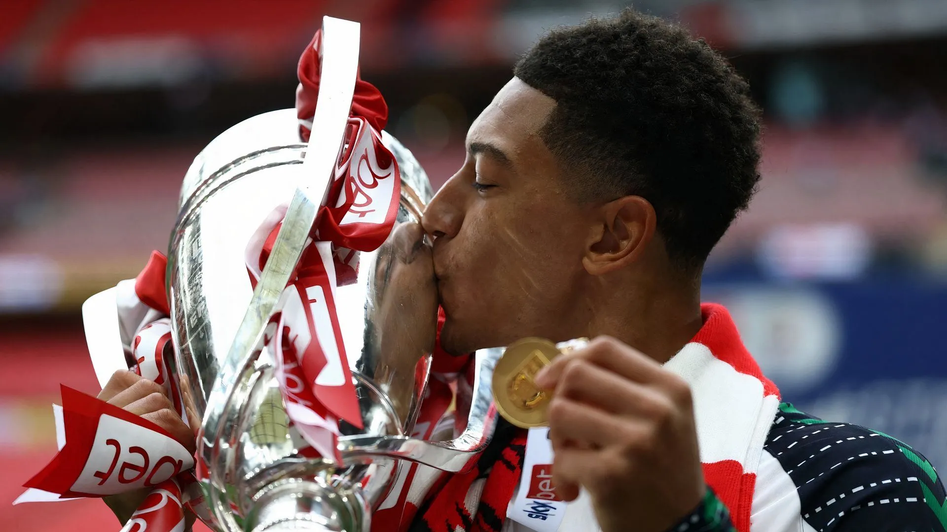 Tiền vệ Jobe Bellingham thi đấu cho Sunderland tại Championship