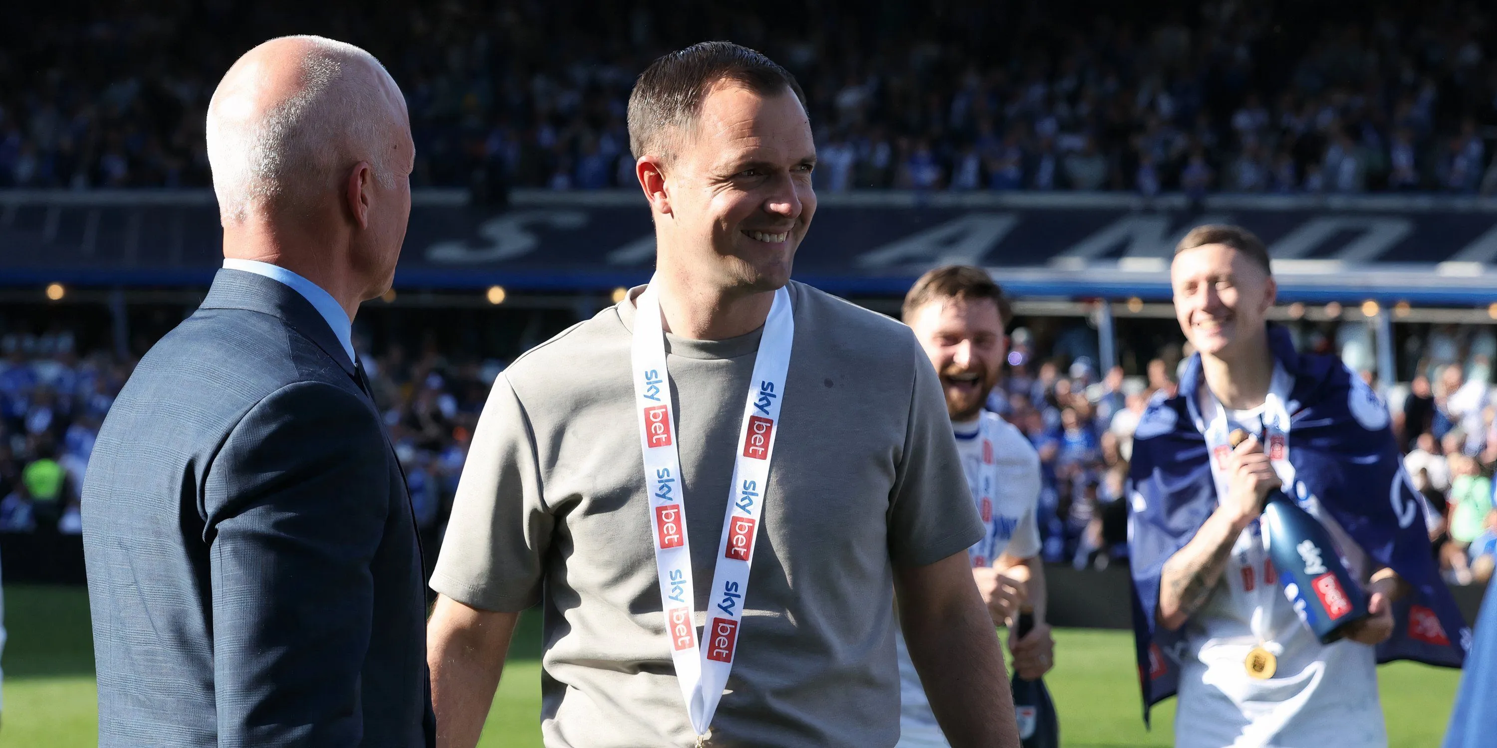 HLV Chris Davies của Birmingham City