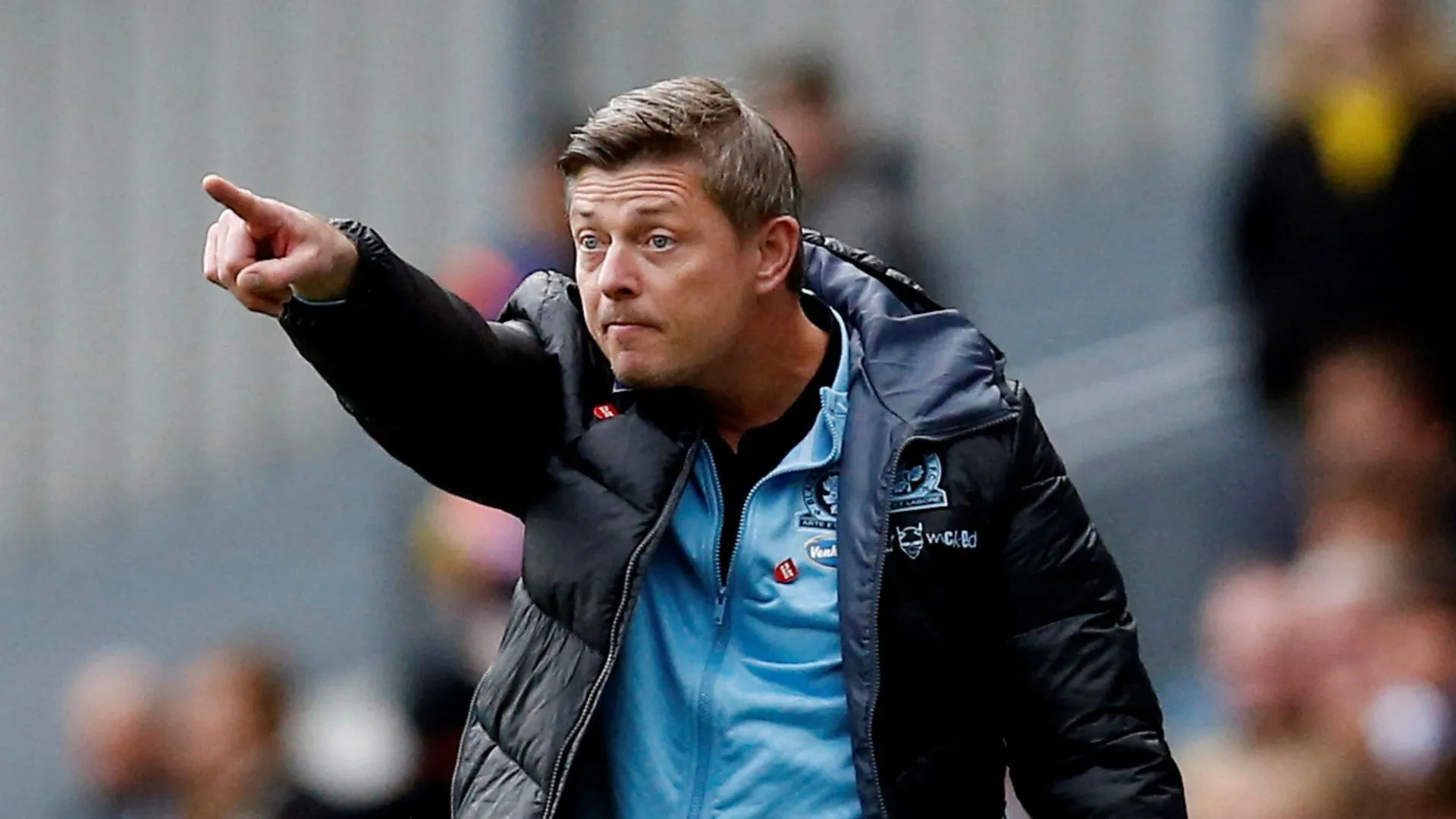 Huấn luyện viên Jon Dahl Tomasson của Blackburn Rovers, người có liên quan đến sự ra đi của Bradley Dack