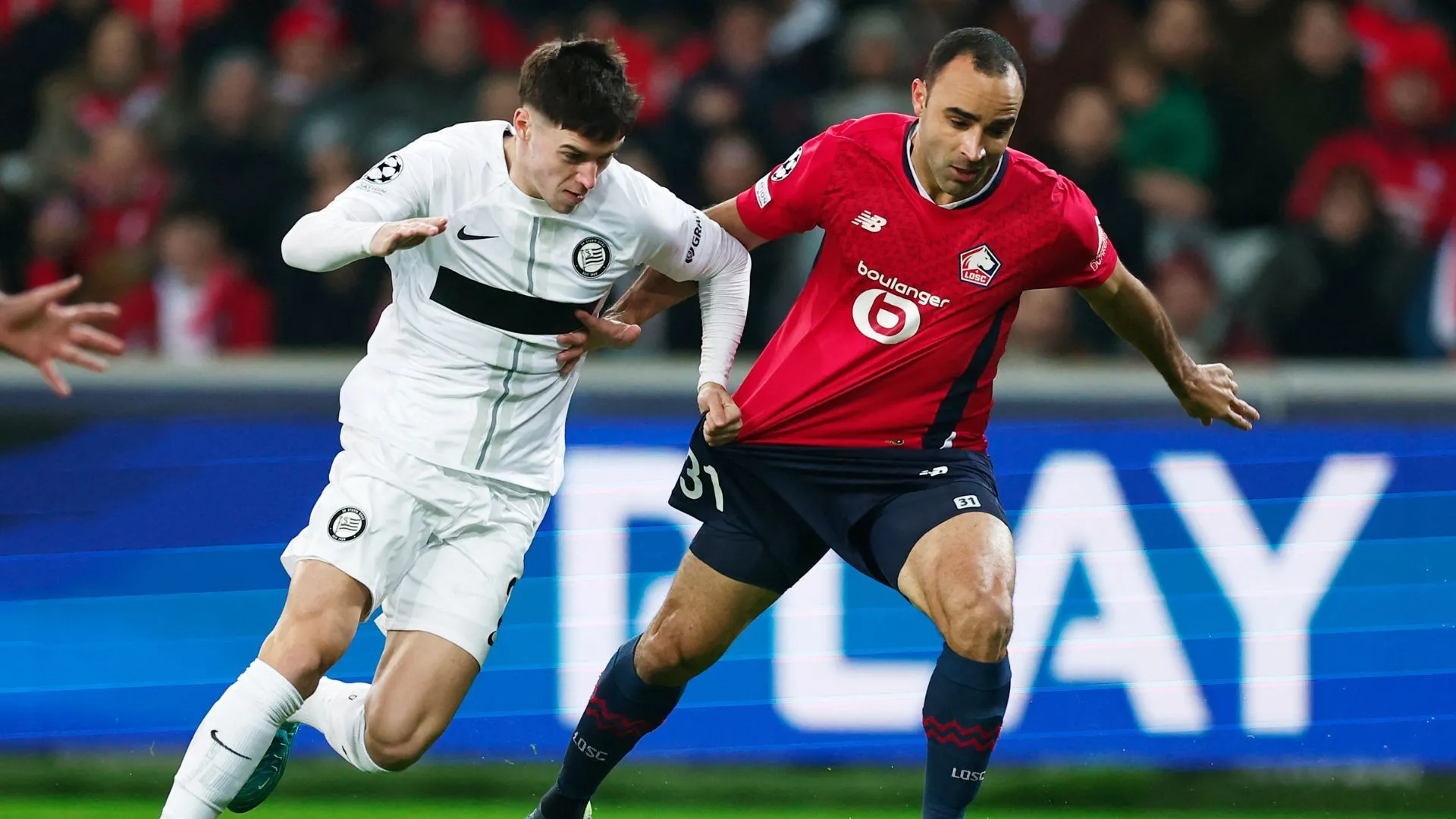 Max Johnston thi đấu đầy nỗ lực cho Sturm Graz trên đấu trường châu Âu