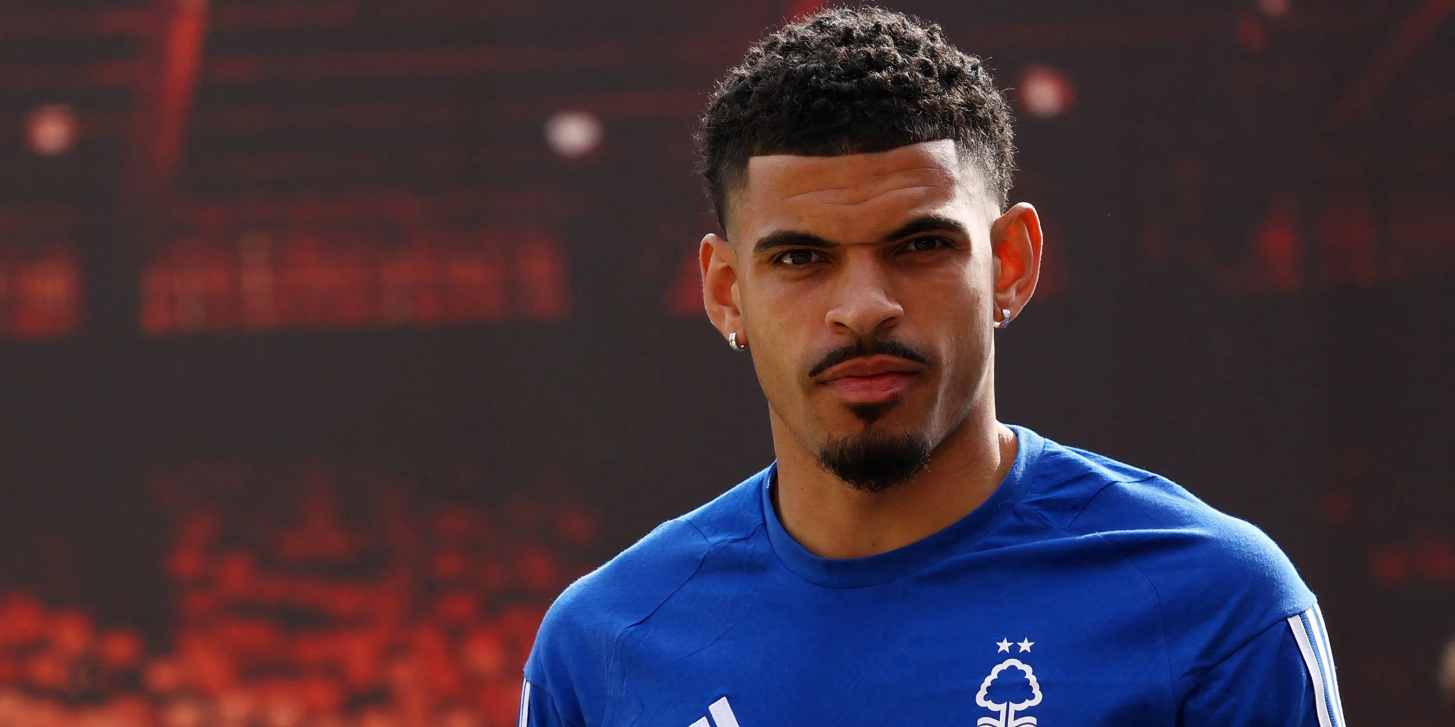 Morgan Gibbs-White trong màu áo Nottingham Forest