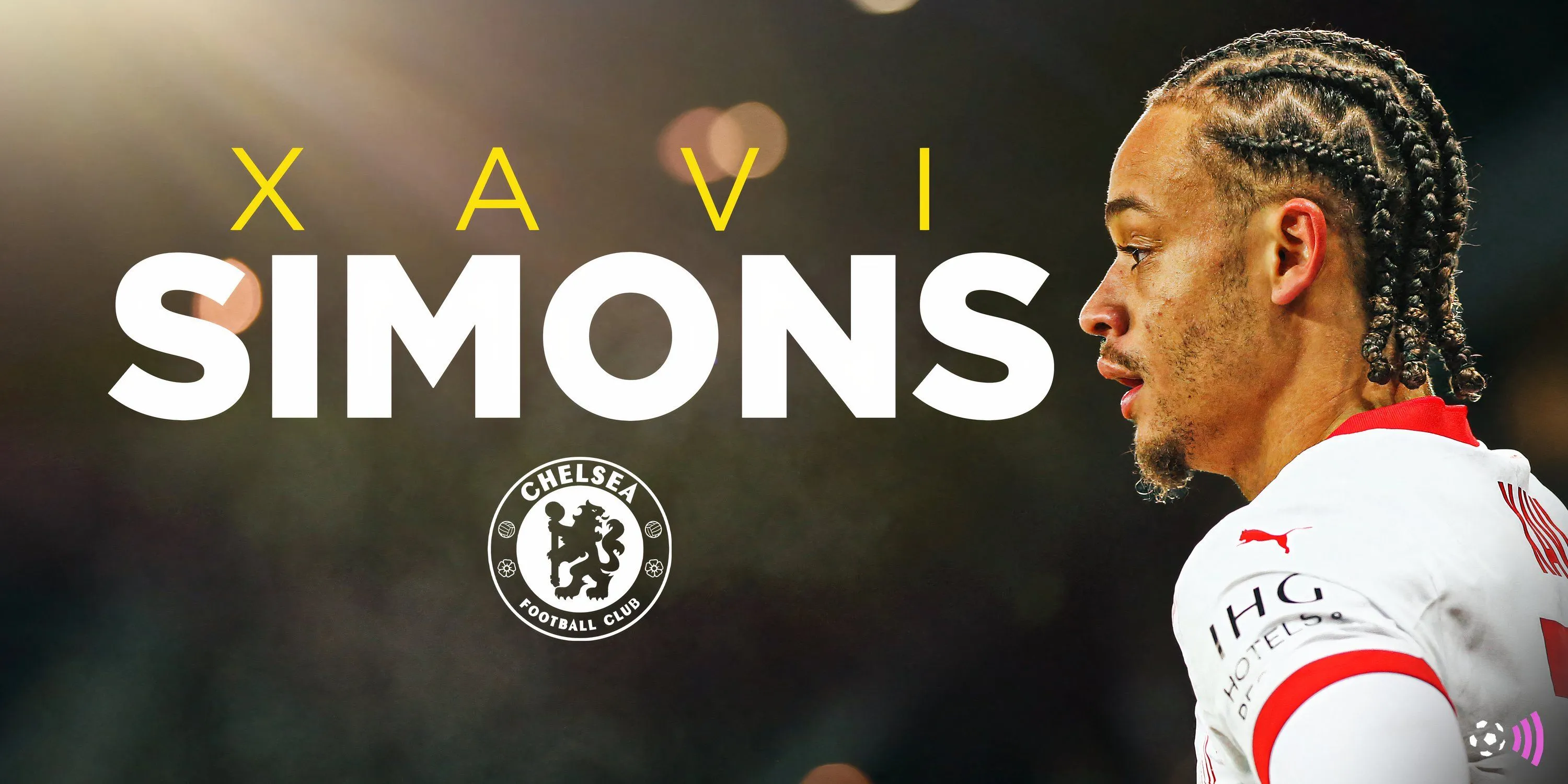 Tiền vệ tấn công Xavi Simons trong trang phục thi đấu của RB Leipzig, liên hệ với Chelsea