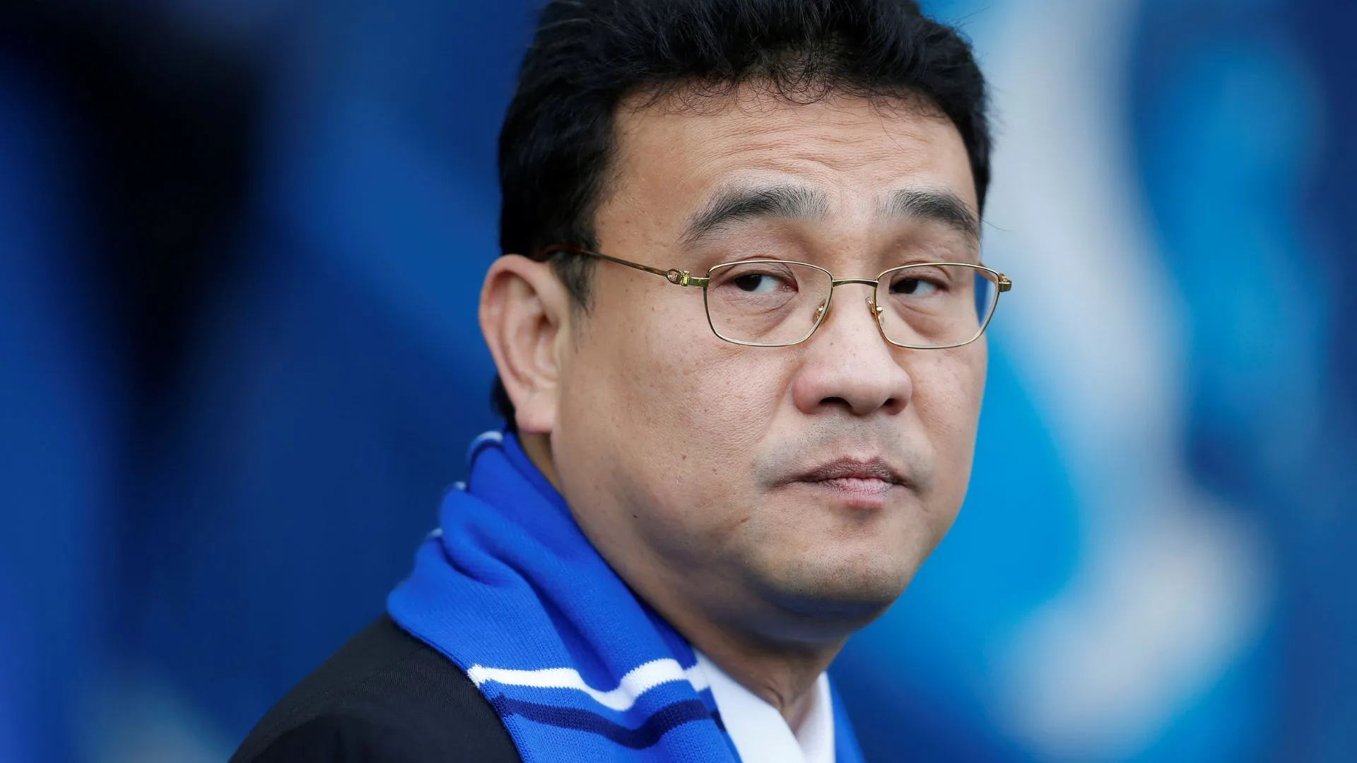 Dejphon Chansiri tại Hillsborough, quyền sở hữu sân là tâm điểm tranh cãi