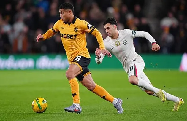 Facundo Buonanotte chơi mờ nhạt tại Molineux trong trận gặp Wolves, Chelsea.