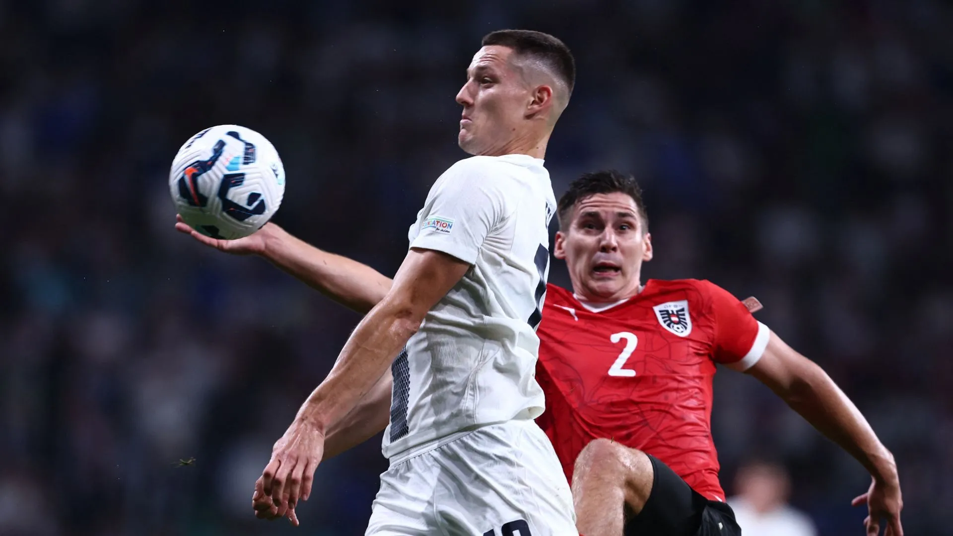 Zan Celar thi đấu cho đội tuyển Slovenia, khoảnh khắc thể hiện kỹ năng tiền đạo trước chấn thương và khủng hoảng phong độ